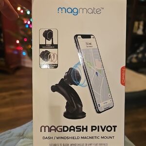 MagDash Pivot Black Magnetic Mount